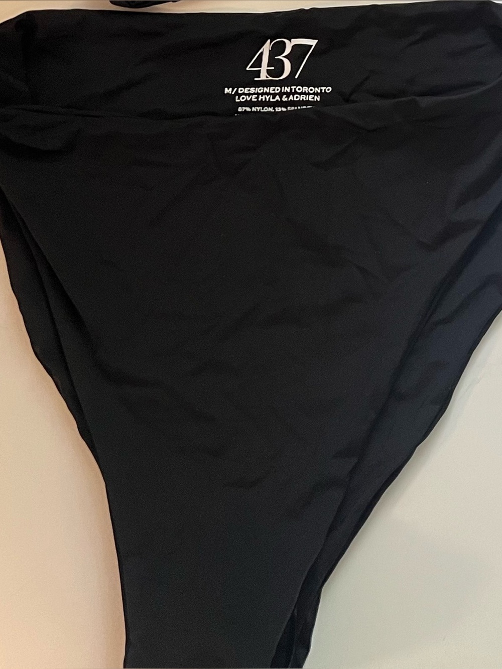 437 Aubrey bottoms size M